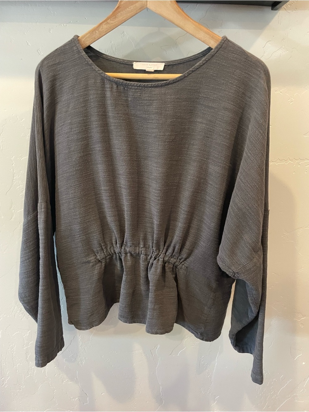 100% cotton Grade & Gather, gathered Waist Long-Sleeve Top in Charcoal M